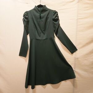 Lindy Bop, Women's Elegant Green Long Sleeve Dress, Size 4